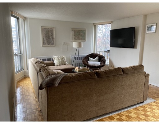 44 Washington St, Brookline Village