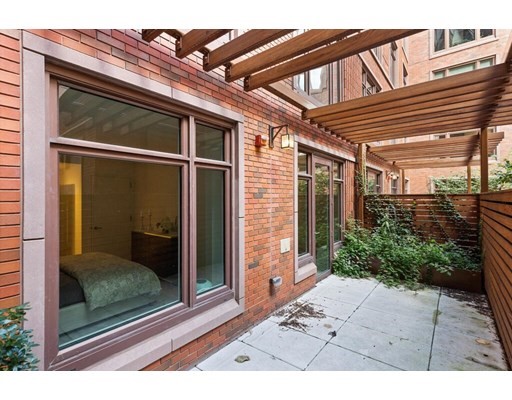 100 Lovejoy Pl, Waterfront