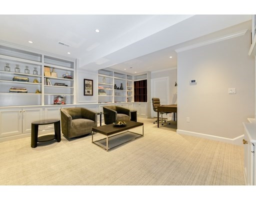 163 Marlborough St, Back Bay