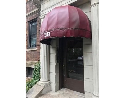 39 Glenville Ave, Allston