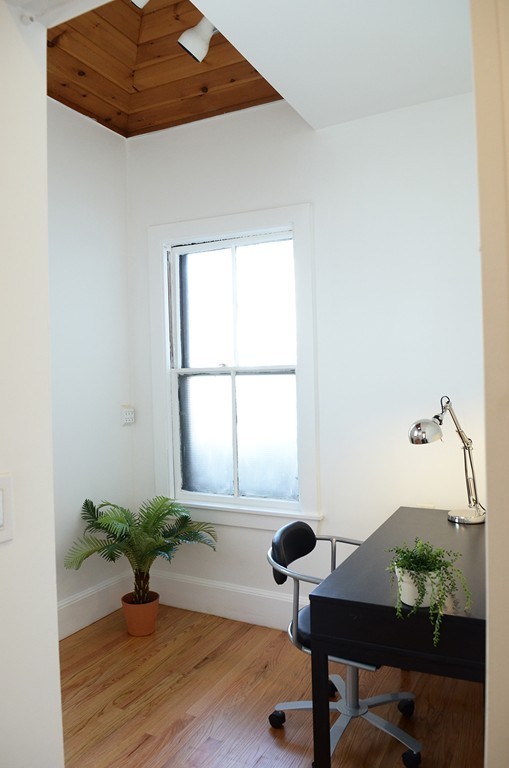 218 Harvard St, Central Square