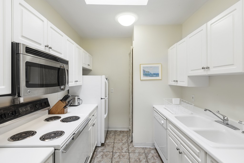 387 Commonwealth Ave, Back Bay