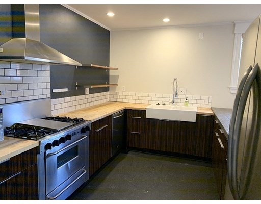 88 G St, South Boston