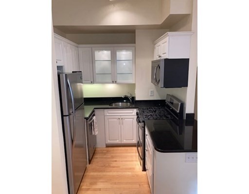 53 Garden St, Beacon Hill