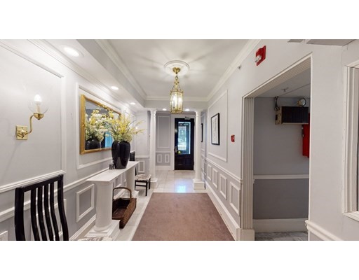 290 Beacon St, Back Bay