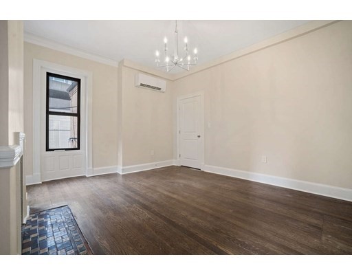 95 Saint Botolph St, Back Bay