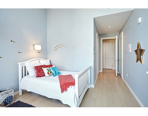 1 Franklin St, Midtown