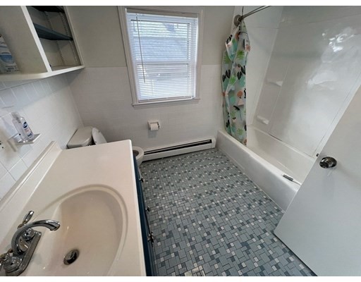 7 Ashland St, Medford