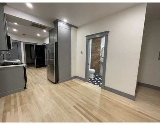 41 Long Ave, Brighton