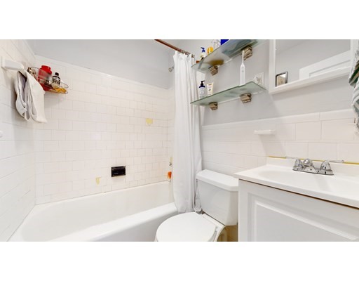 92 Marlborough St, Back Bay