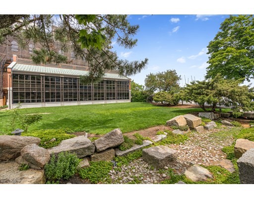 28 Atlantic Ave, Waterfront