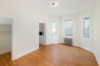 15 Pond St, Jamaica Plain