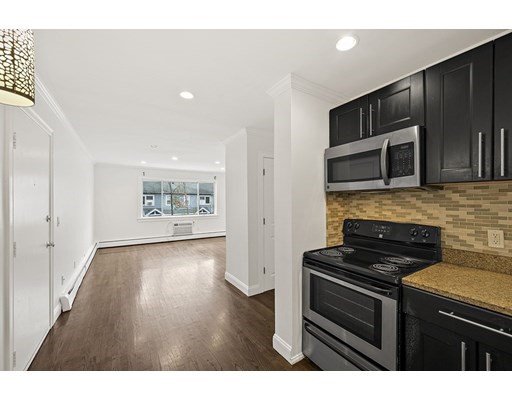 71 Oxford Ave, West Cambridge