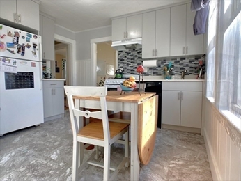 35 Manning St, Roslindale