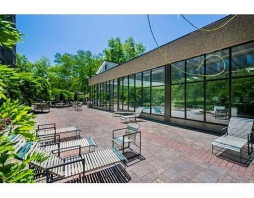 1731 Beacon, Washington Square