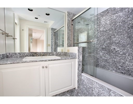 2 Commonwealth Ave, Back Bay