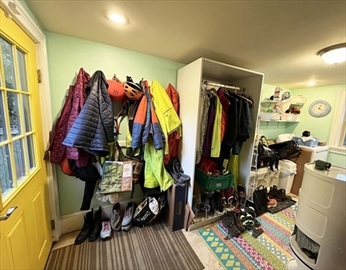 42 Holbrook St, Jamaica Plain