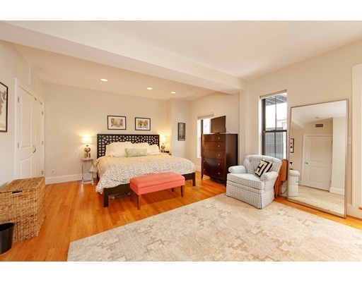 212 Canton St, South End