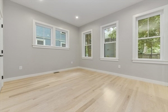 99 Williams St, Jamaica Plain