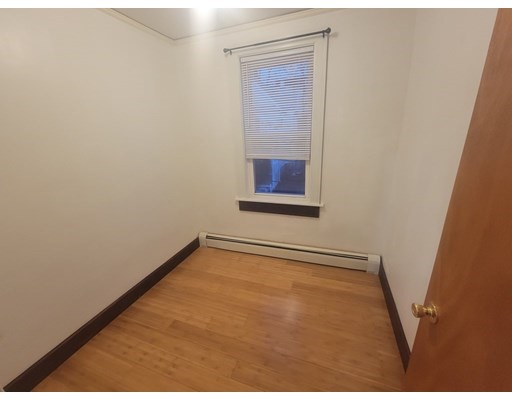 22 Holmes St, Malden