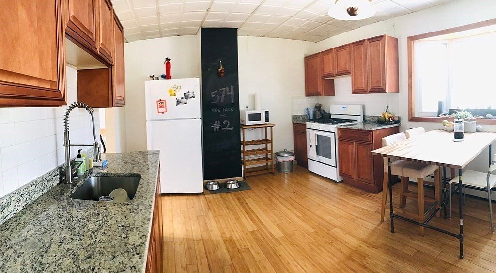 574 Hyde Park Ave, Roslindale