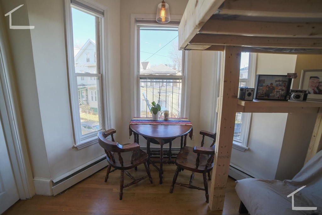 26 Pinckney St, East Somerville