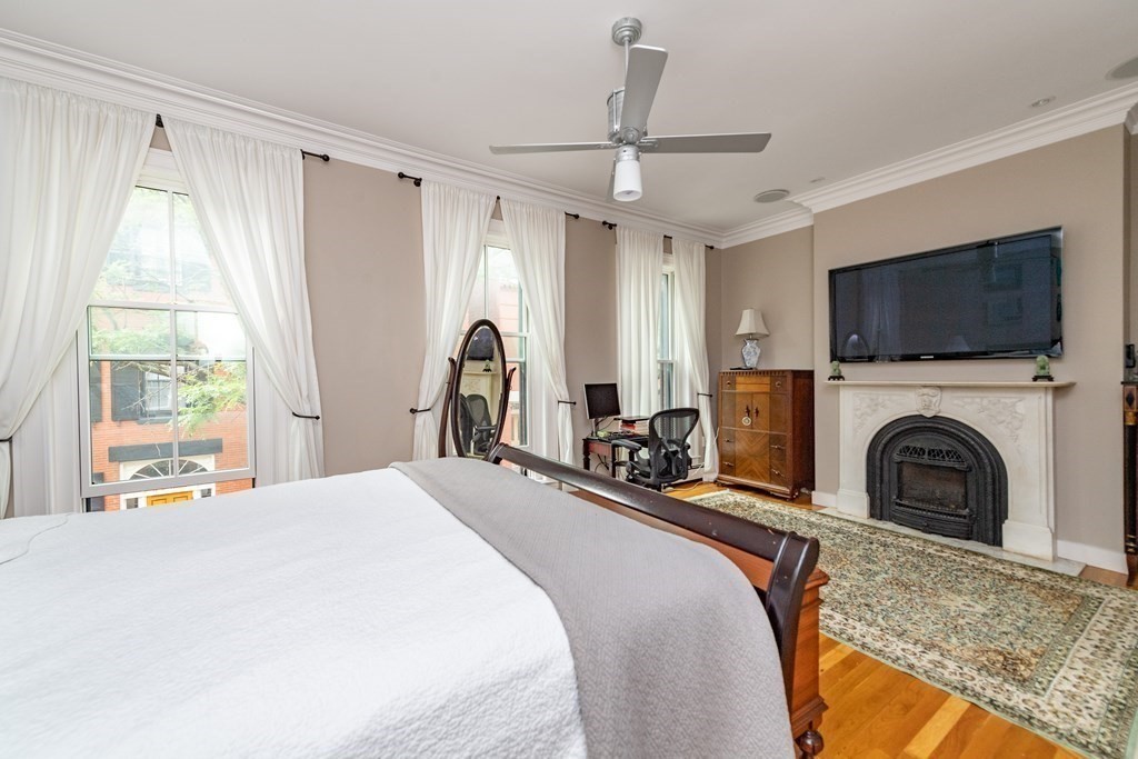 15 15 Mount Vernon St, Charlestown