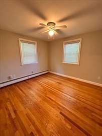 35 Leonard St, Dedham