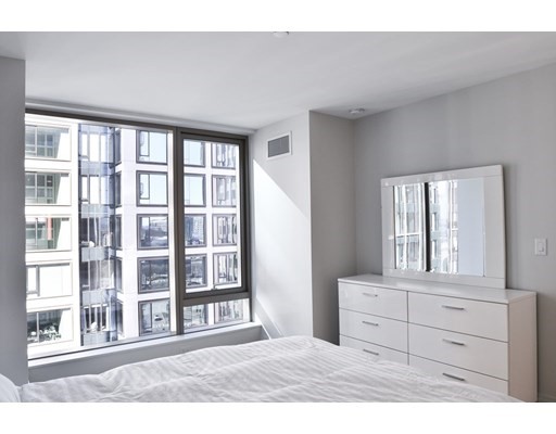 135 Seaport Blvd, Seaport District