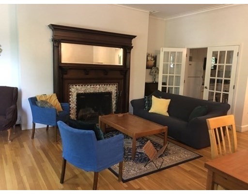 1083 Beacon St, Longwood