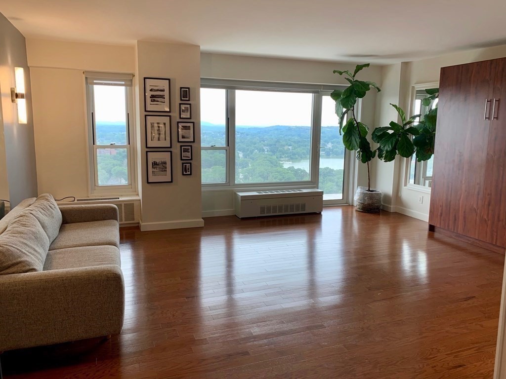 111 Perkins St, Jamaica Plain