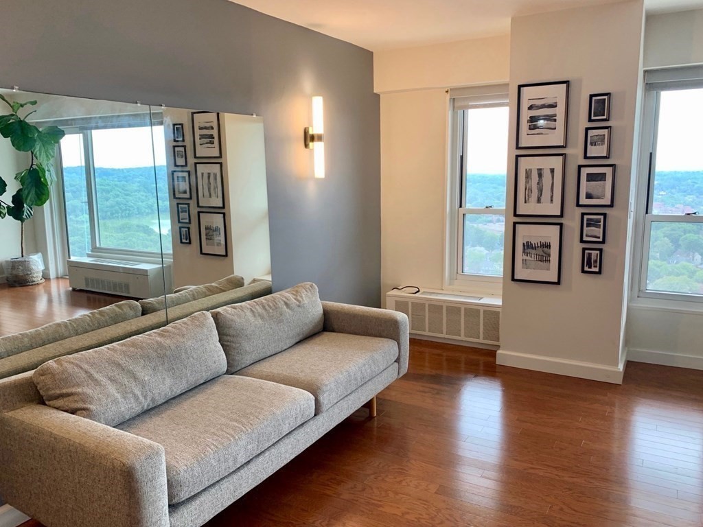 111 Perkins St, Jamaica Plain