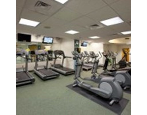 77 Pond Ave, Longwood