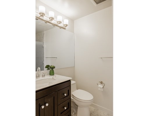 755 Boylston St, Back Bay