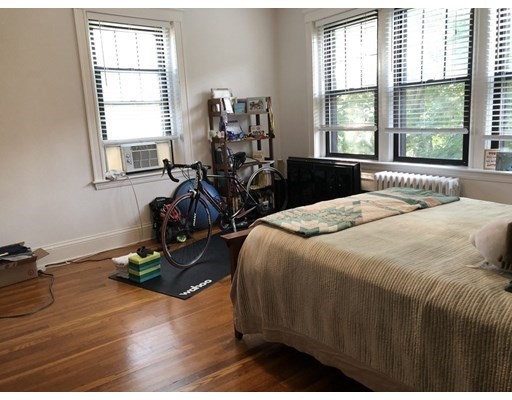 411 Washington St, Brookline Village