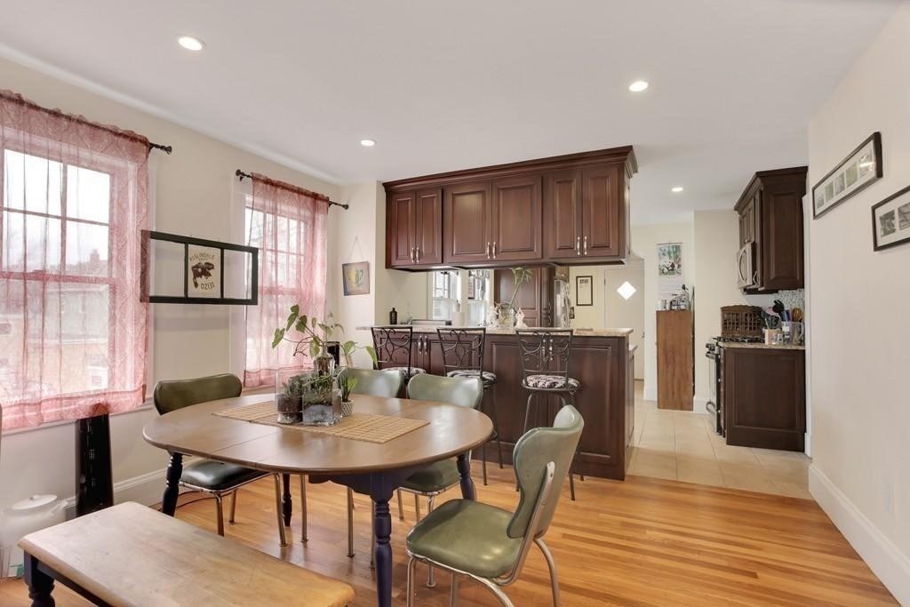 35 Manning St, Roslindale