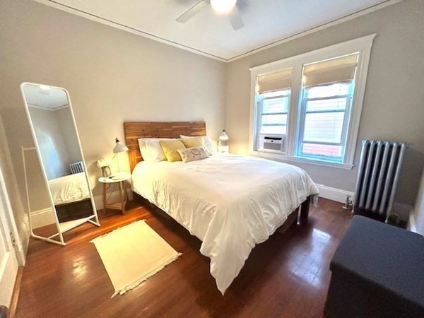 35 Oakland Rd, Brookline Village