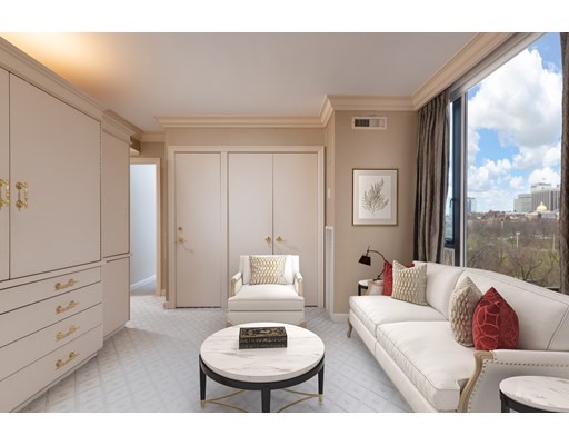 220 Boylston St, Back Bay