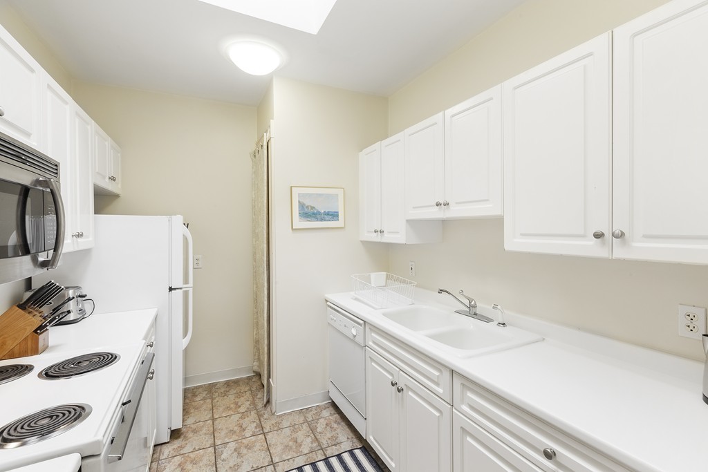 387 Commonwealth Ave, Back Bay