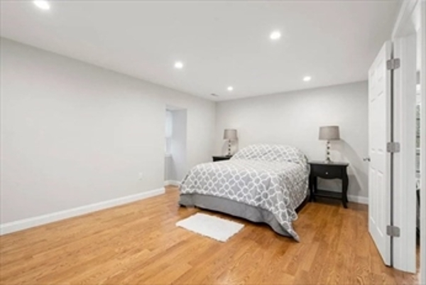 62 Perrin St, Roxbury