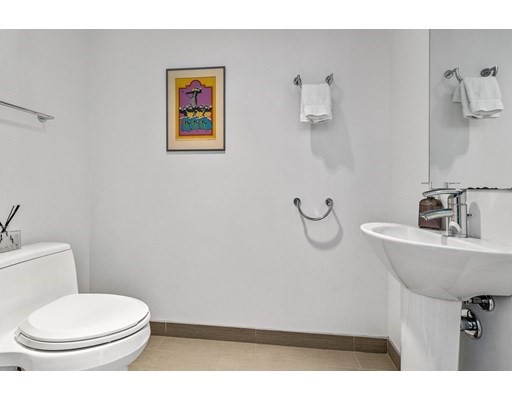 110 Stuart St, Back Bay