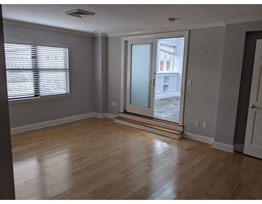 50 Saint Stephen St, Back Bay