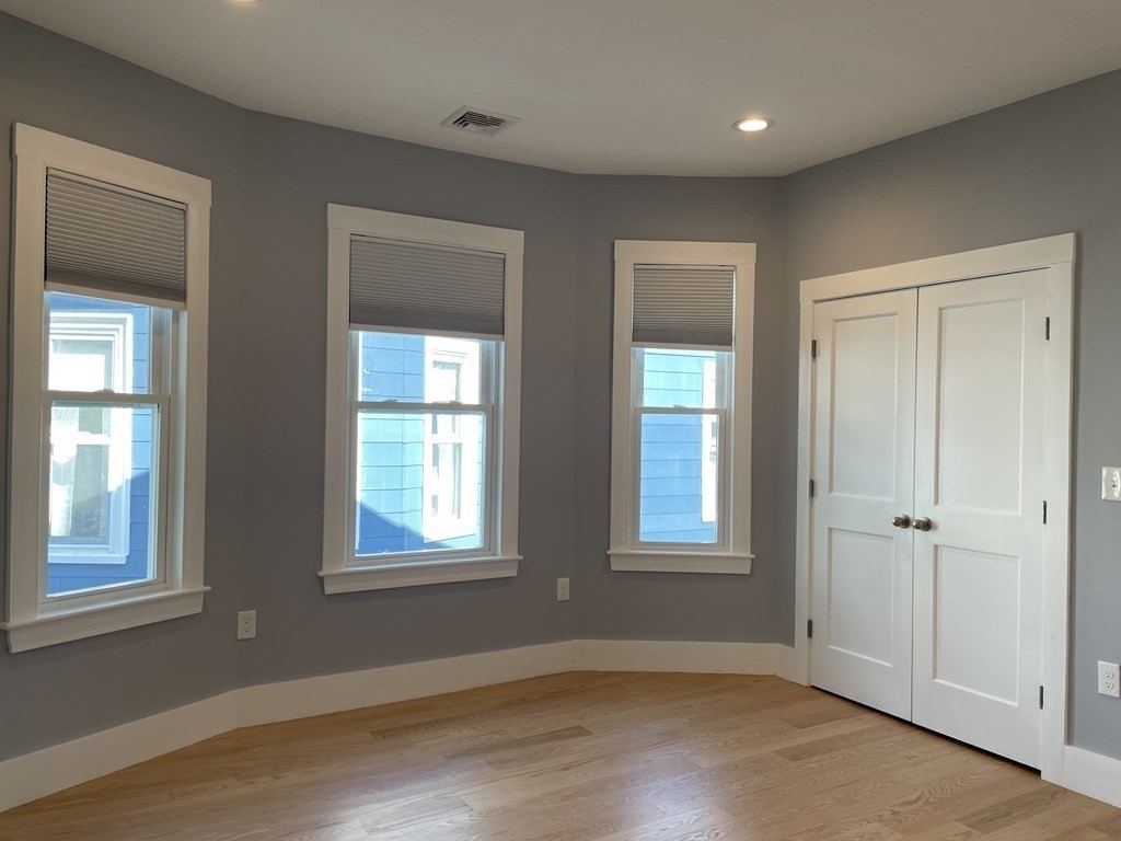 394 Ashmont St, Dorchester