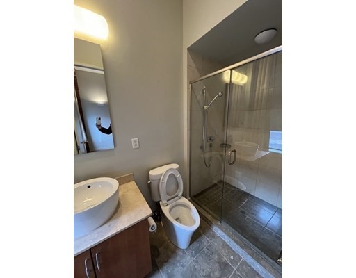 125 B St, South Boston