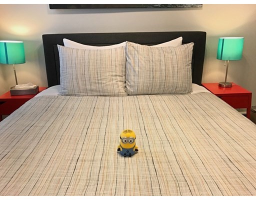 130 West 8th St, South Boston