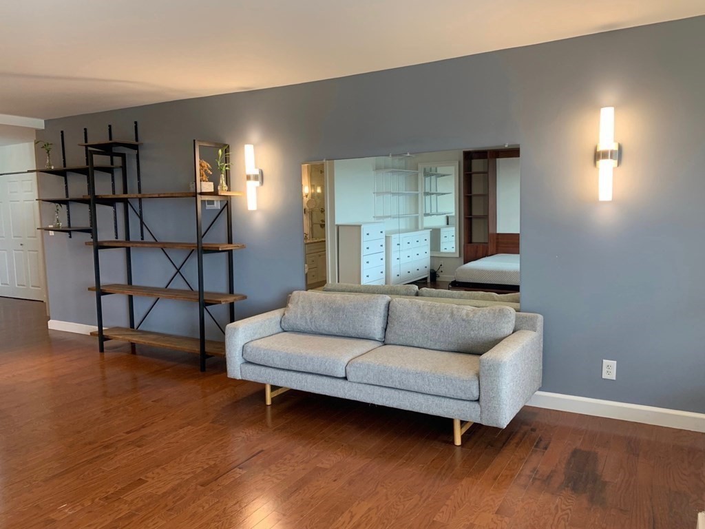 111 Perkins St, Jamaica Plain