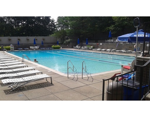 33 Pond Ave, Brookline Village