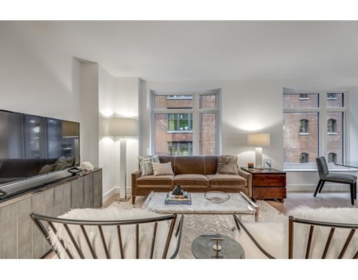 100 Lovejoy Pl, Waterfront