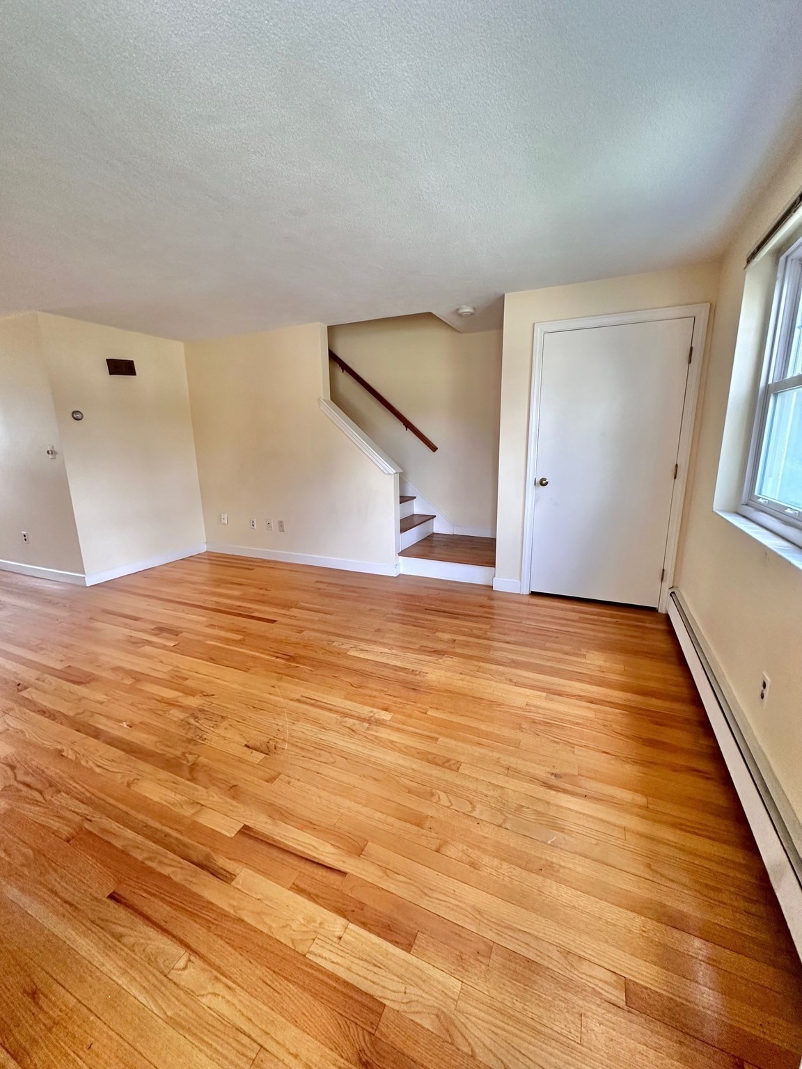 123 Emerson Gardens Rd, Lexington