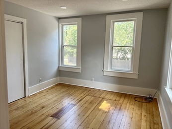 709 Hammond St, Chestnut Hill